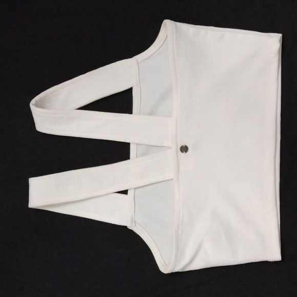 Roxy Sleeveless Crop top - Picture 2 of 4